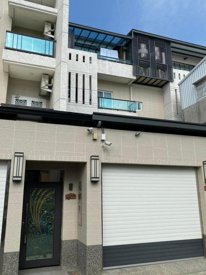 《別有洞天》太空梭電梯星光民宿 T'ai-tung Exteriör bild